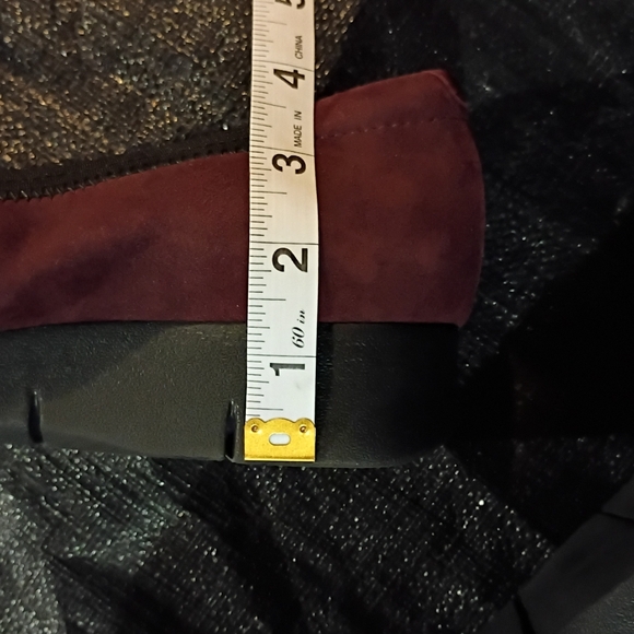 9.5 WIDE Clarks Daelyn Hill Suede Velvet Burgundy Red Maroon Slip On Loafers - Picture 13 of 13